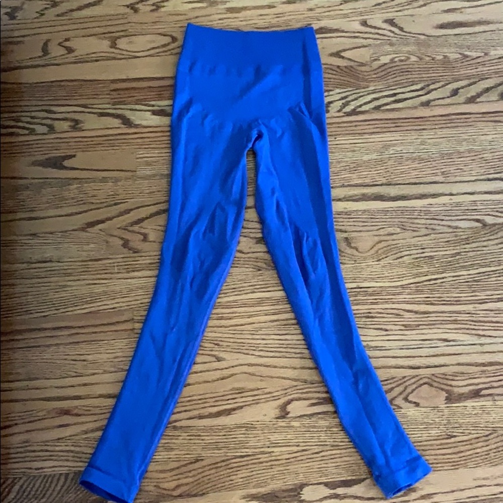 BRIGHT BLUE LULULEMON LEGGINGS